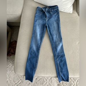 Junior Abercrombie, Jeans